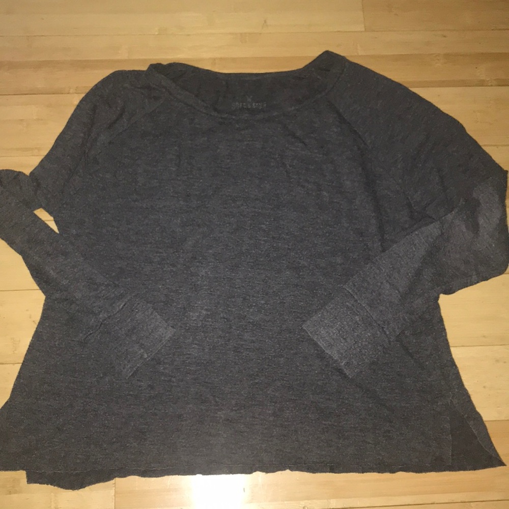 American eagle light weight sweater
